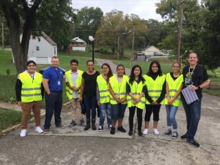 Volunteers, Walking, Neighborhoods, Improvements